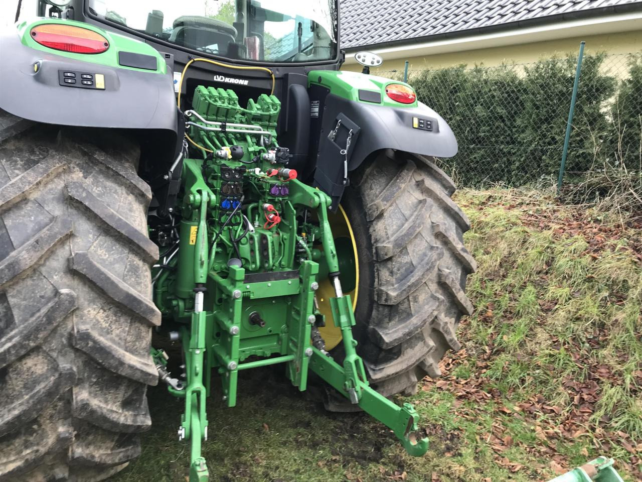 John Deere 6R 175 - 拖拉机:图4 John Deere 6R 175 - 拖拉机:图4