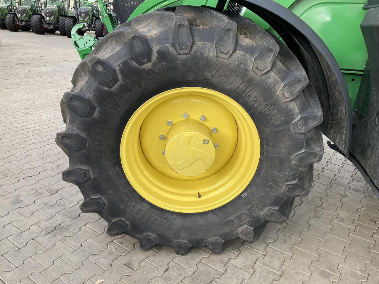 John Deere 6R 185 - 拖拉机:图3 John Deere 6R 185 - 拖拉机:图3
