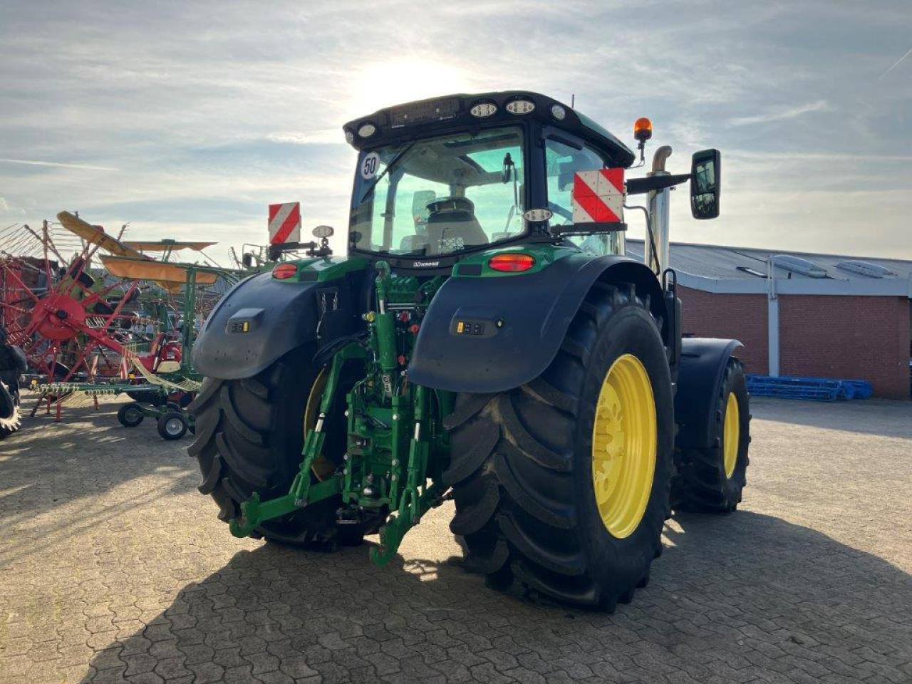 John Deere 6R 185 - 拖拉机:图5 John Deere 6R 185 - 拖拉机:图5