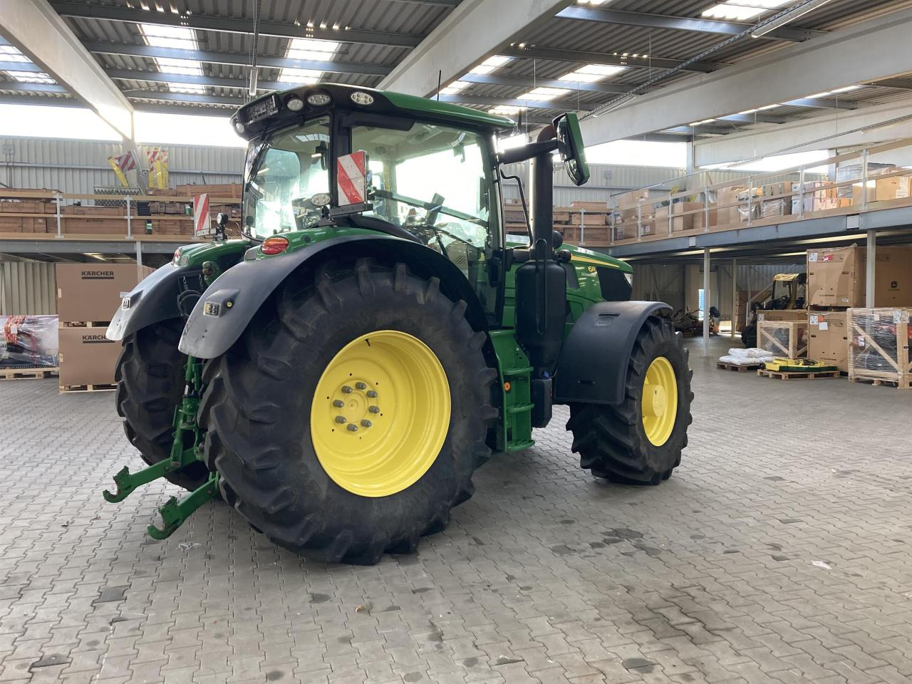 John Deere 6R 185 - 拖拉机:图5 John Deere 6R 185 - 拖拉机:图5