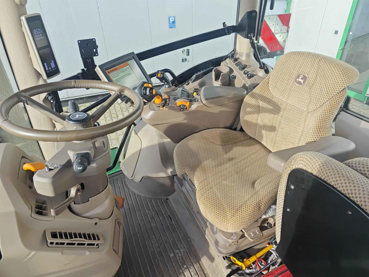 拖拉机 John Deere 6R 250:图12 拖拉机 John Deere 6R 250:图12