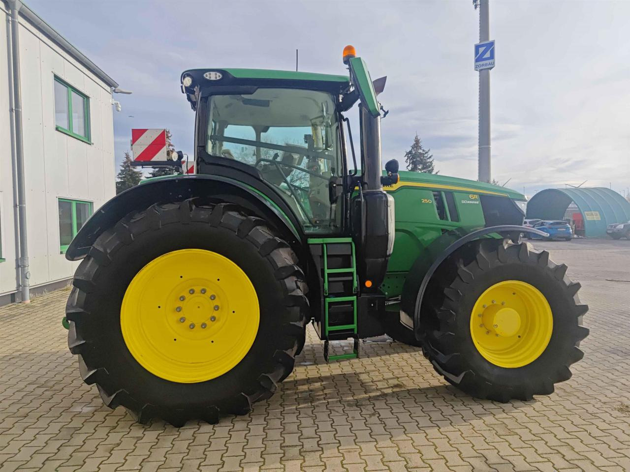 拖拉机 John Deere 6R 250:图6 拖拉机 John Deere 6R 250:图6