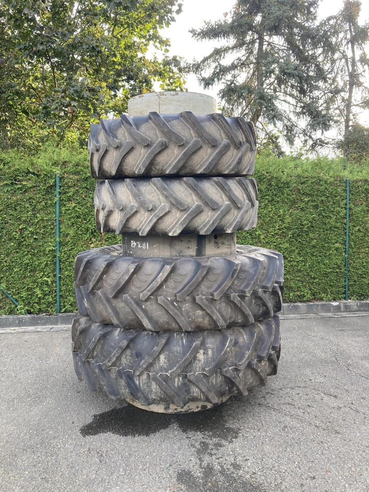 拖拉机 John Deere 7430：图22