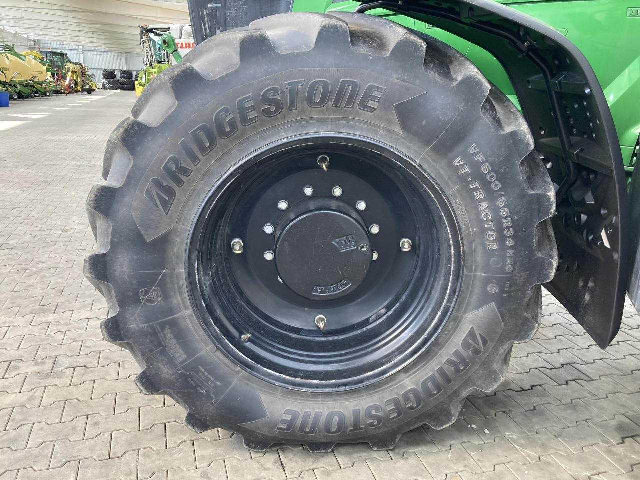 John Deere 7R 310 - 拖拉机:图3 John Deere 7R 310 - 拖拉机:图3
