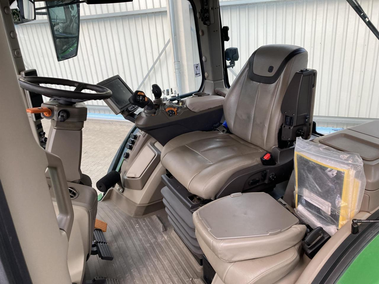 拖拉机 John Deere 7R 310：图11