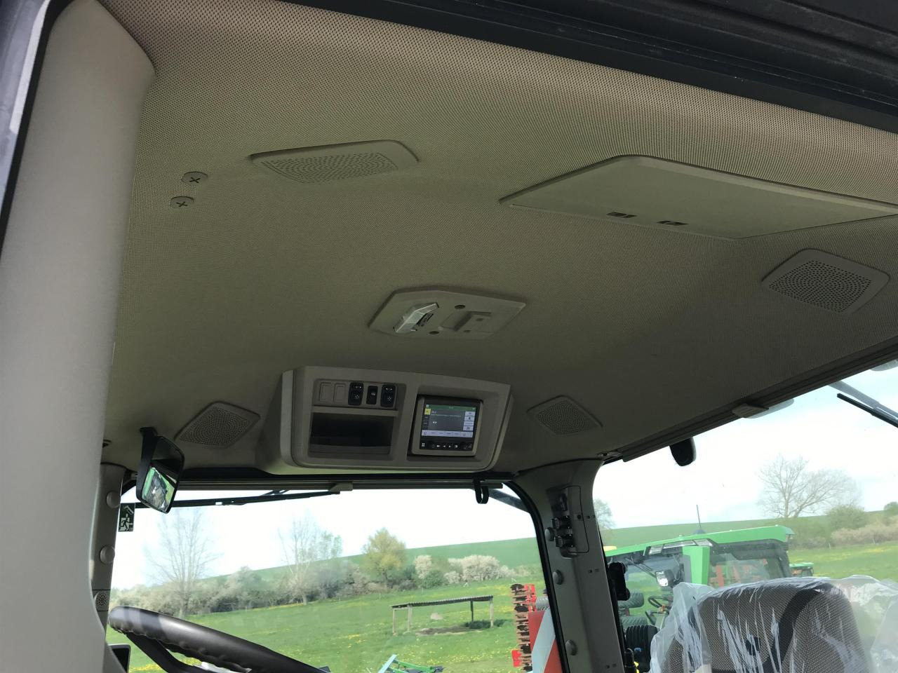 拖拉机 John Deere 7R 310:图8 拖拉机 John Deere 7R 310:图8