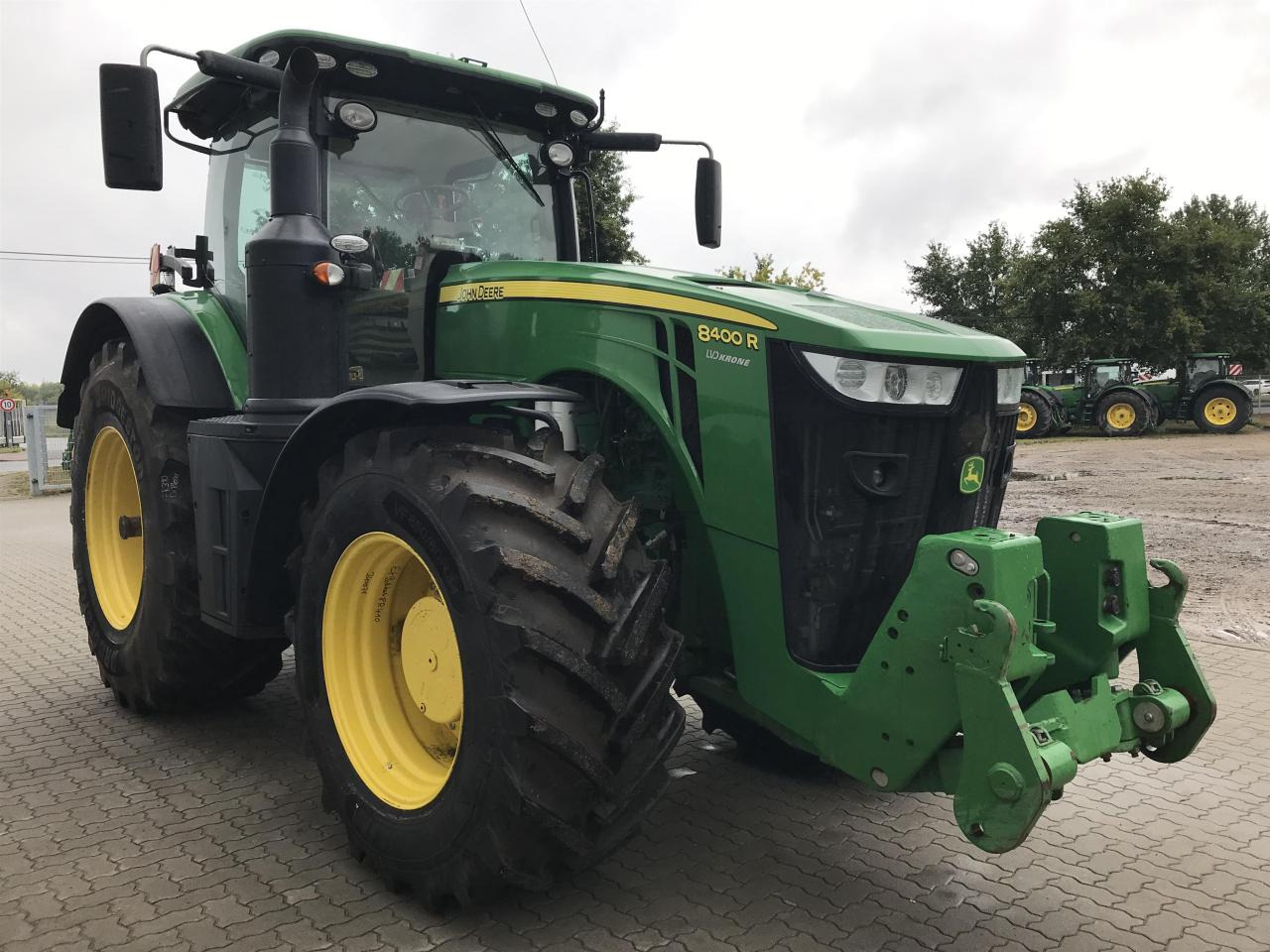 John Deere 8400R - 拖拉机:图2 John Deere 8400R - 拖拉机:图2