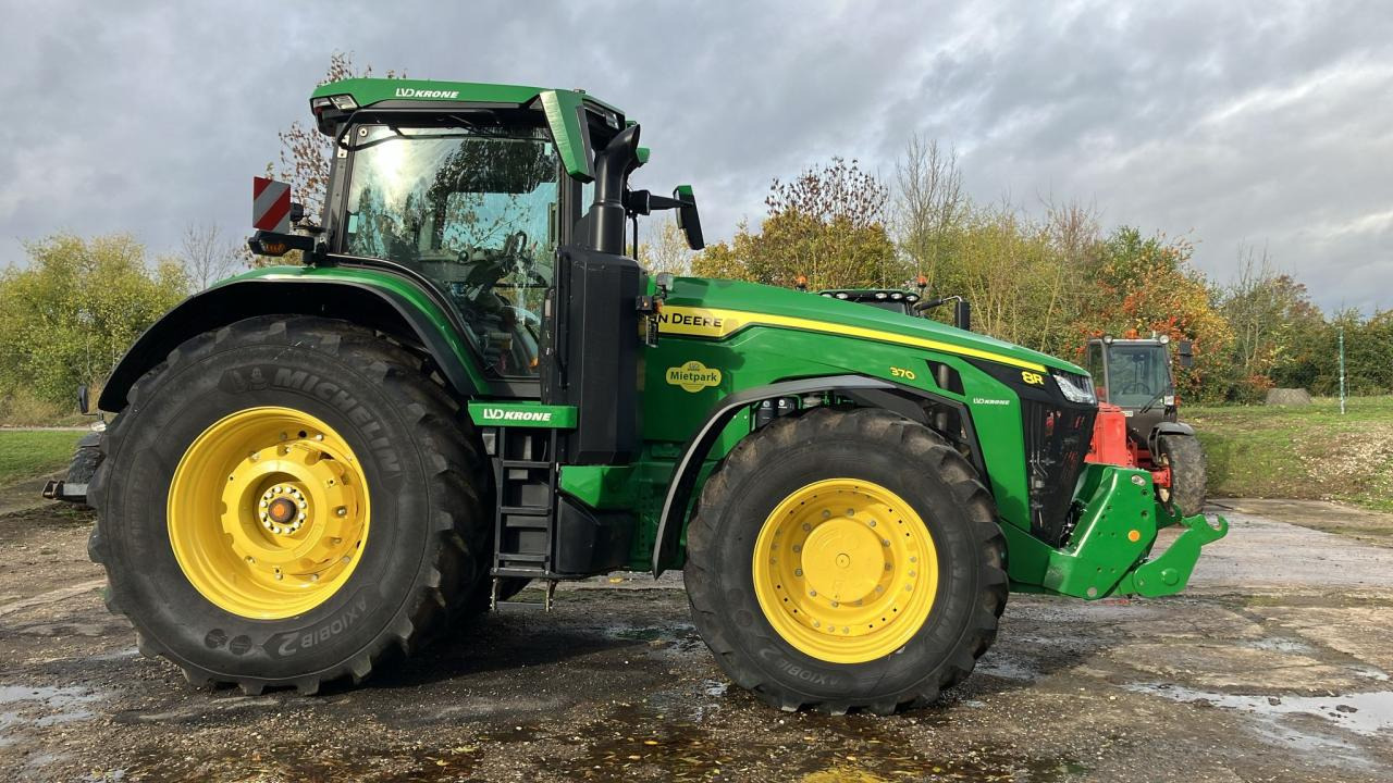 John Deere 8R 370 - 拖拉机:图3 John Deere 8R 370 - 拖拉机:图3