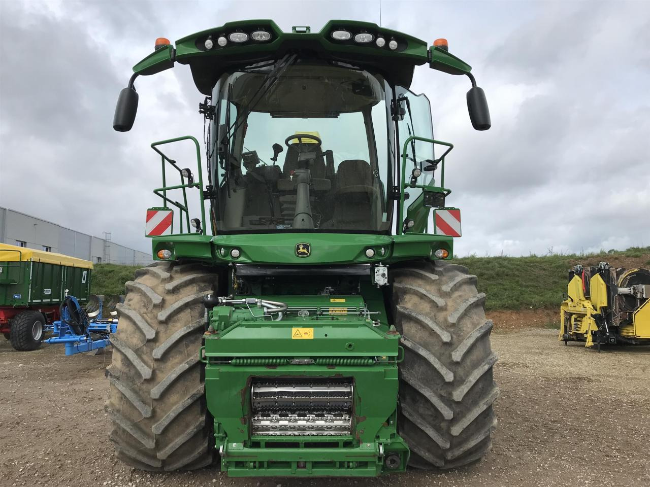 John Deere 9800i - 饲料收割机:图3 John Deere 9800i - 饲料收割机:图3