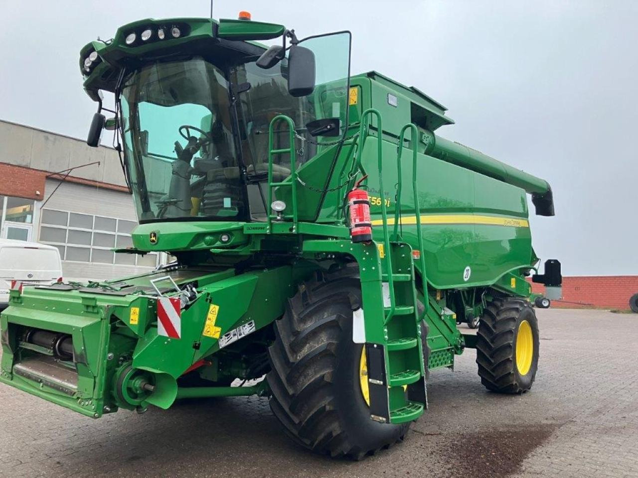 John Deere T560 - 联合收割机:图1 John Deere T560 - 联合收割机:图1