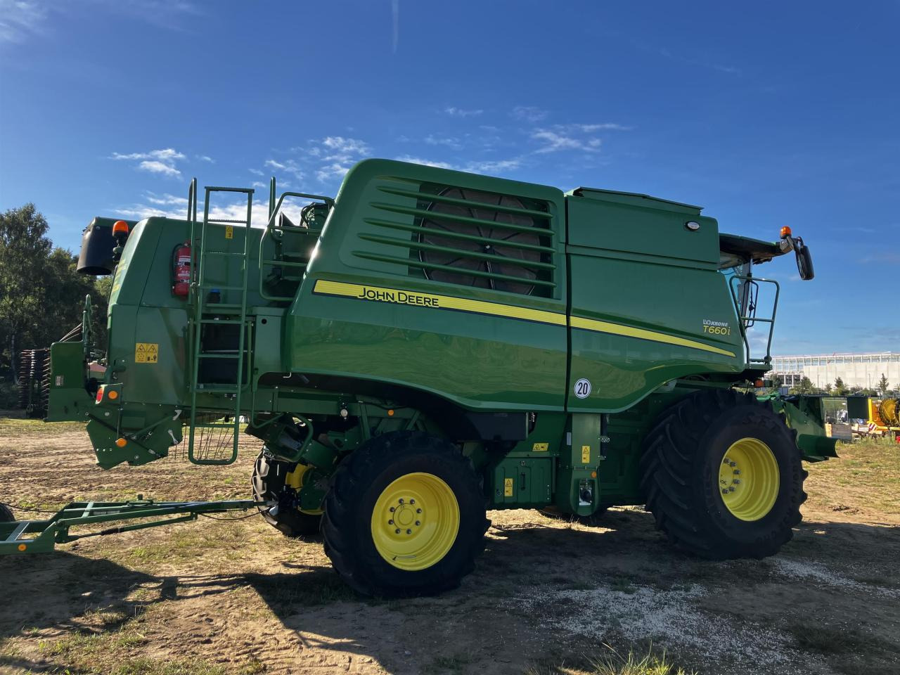 John Deere T660i - 联合收割机:图2 John Deere T660i - 联合收割机:图2
