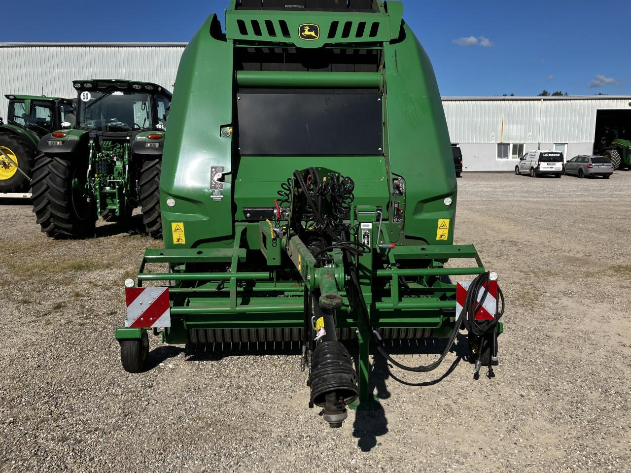 John Deere V461M MaxiCut HC13 - 圆形打包机:图3 John Deere V461M MaxiCut HC13 - 圆形打包机:图3