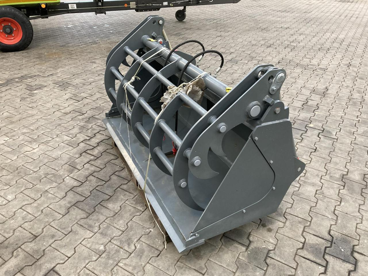 Kramer 1600 mm Silagebeißschaufel - 牵引车前端装载机:图1 Kramer 1600 mm Silagebeißschaufel - 牵引车前端装载机:图1