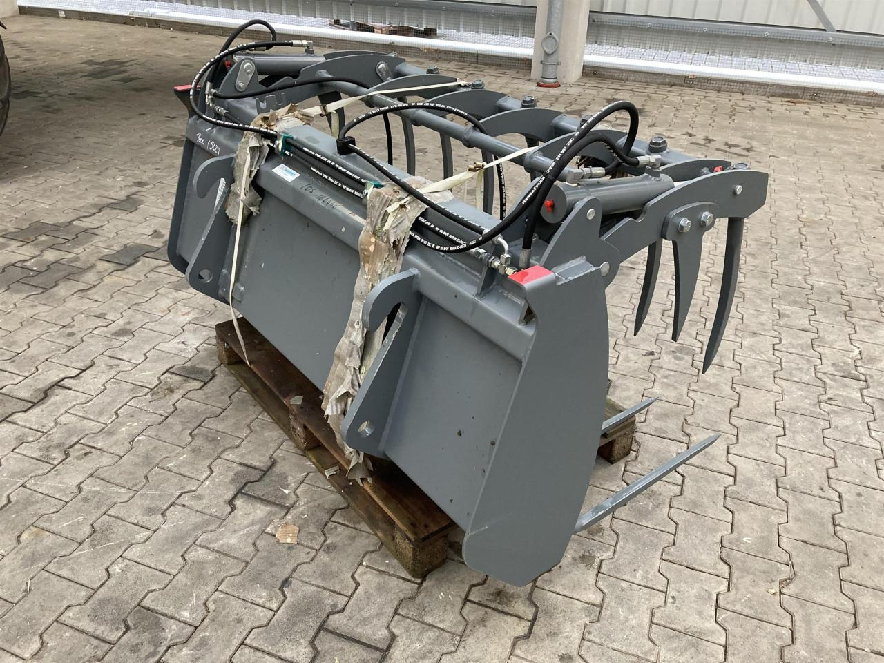 Kramer 1600 mm Vielzweckgabel - 牵引车前端装载机:图2 Kramer 1600 mm Vielzweckgabel - 牵引车前端装载机:图2