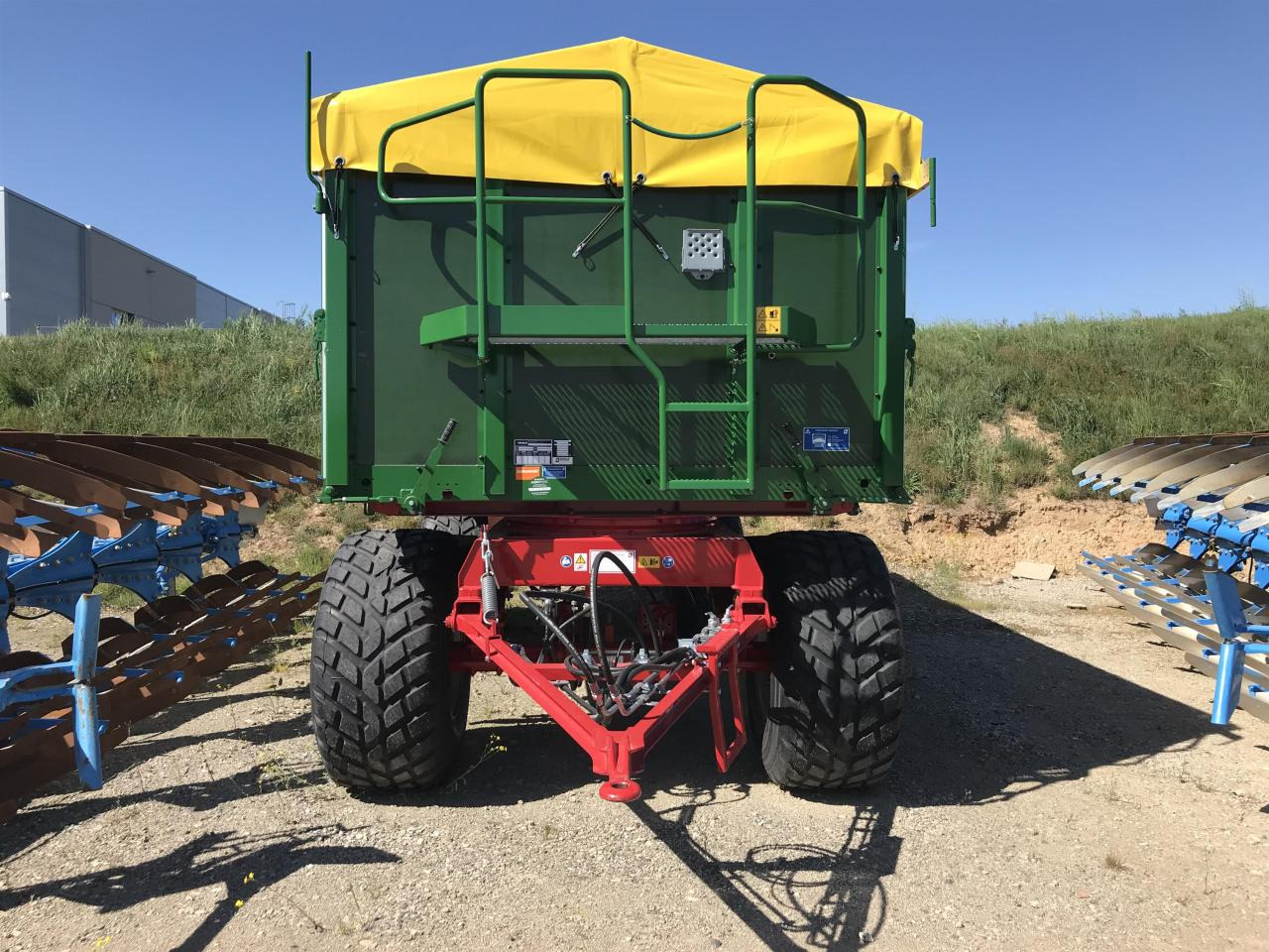 Kröger HKD 302 - 翻斗拖车:图4 Kröger HKD 302 - 翻斗拖车:图4