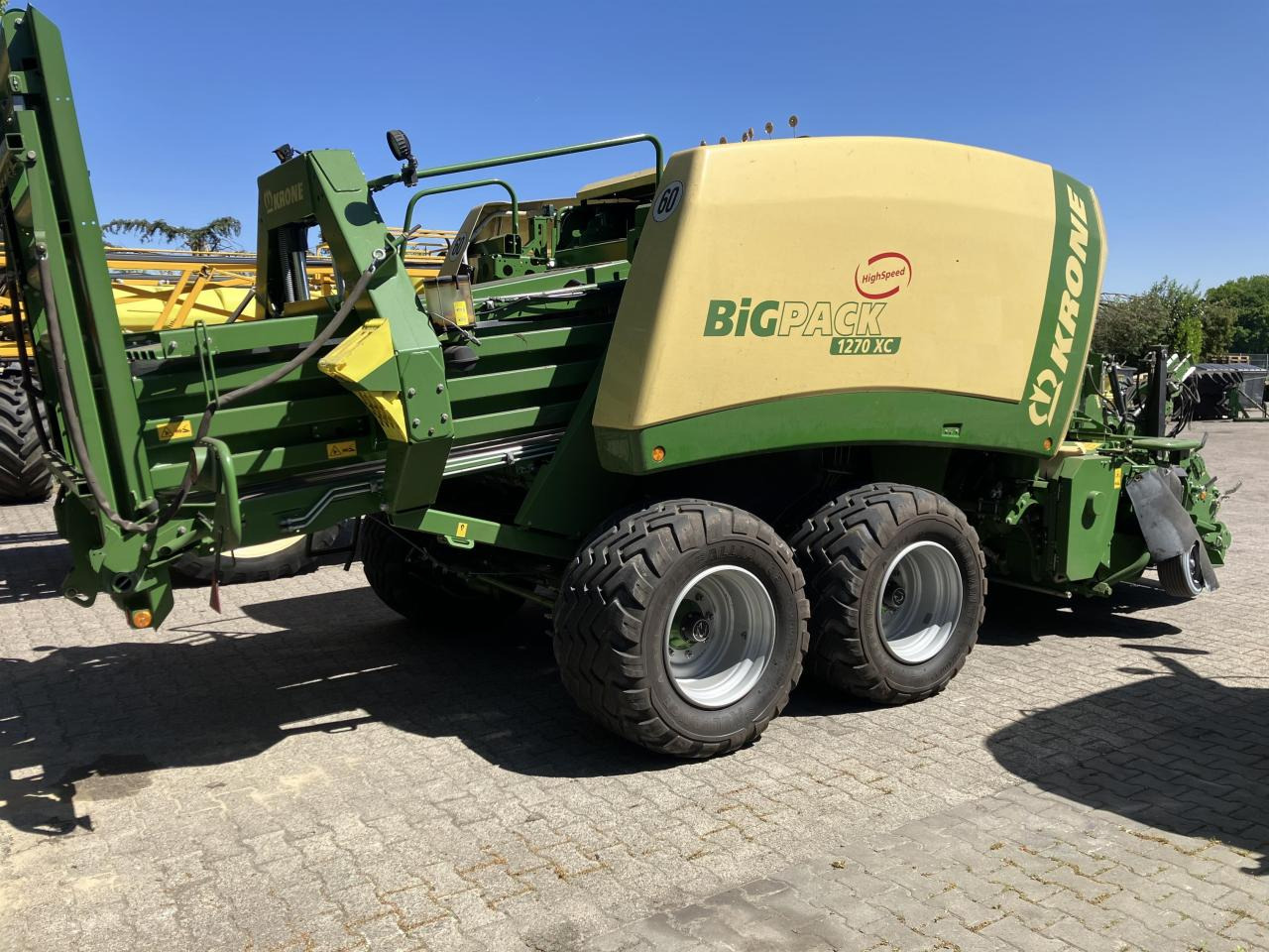 Krone BP 1270 XC - 方形打包机:图2 Krone BP 1270 XC - 方形打包机:图2
