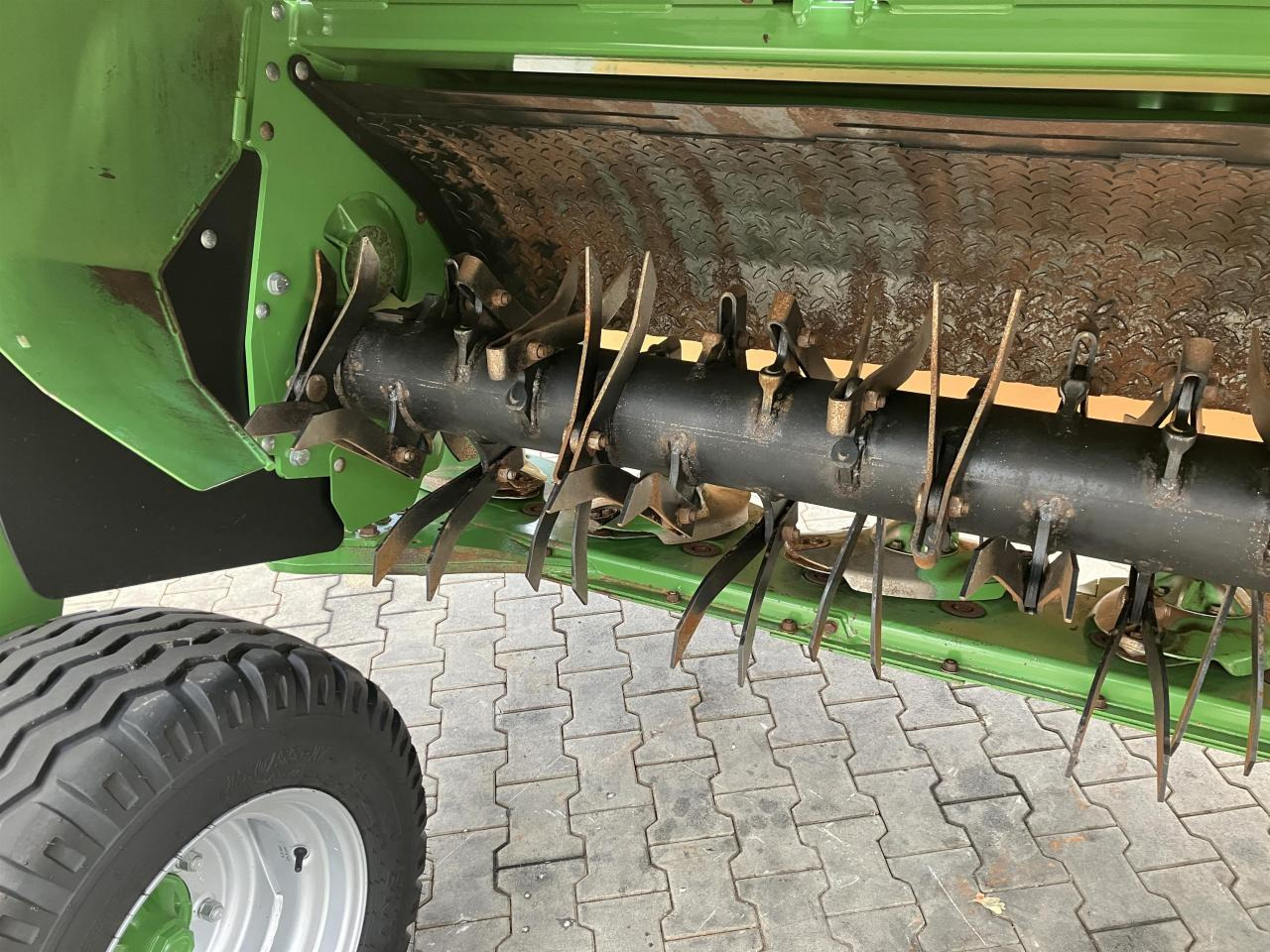 Krone EC TS 320 CV - 割草机:图5 Krone EC TS 320 CV - 割草机:图5
