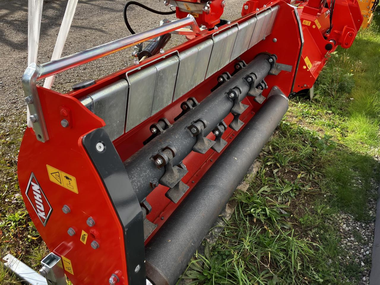 Kuhn TBE 19 - 甩刀式割草机:图4 Kuhn TBE 19 - 甩刀式割草机:图4