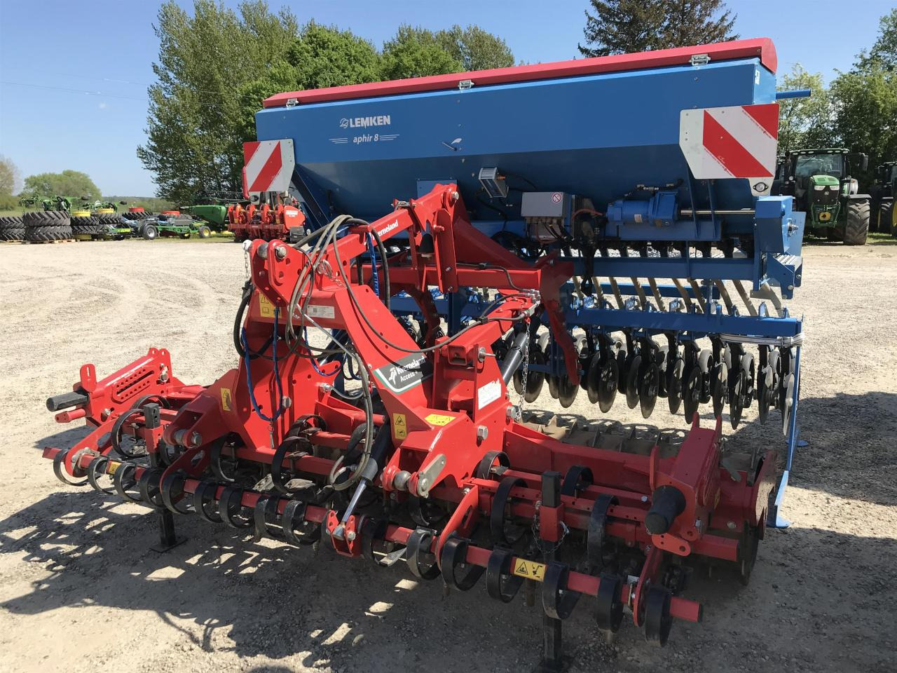 Lemken Saphir 8 Autoload - 条播机:图1 Lemken Saphir 8 Autoload - 条播机:图1