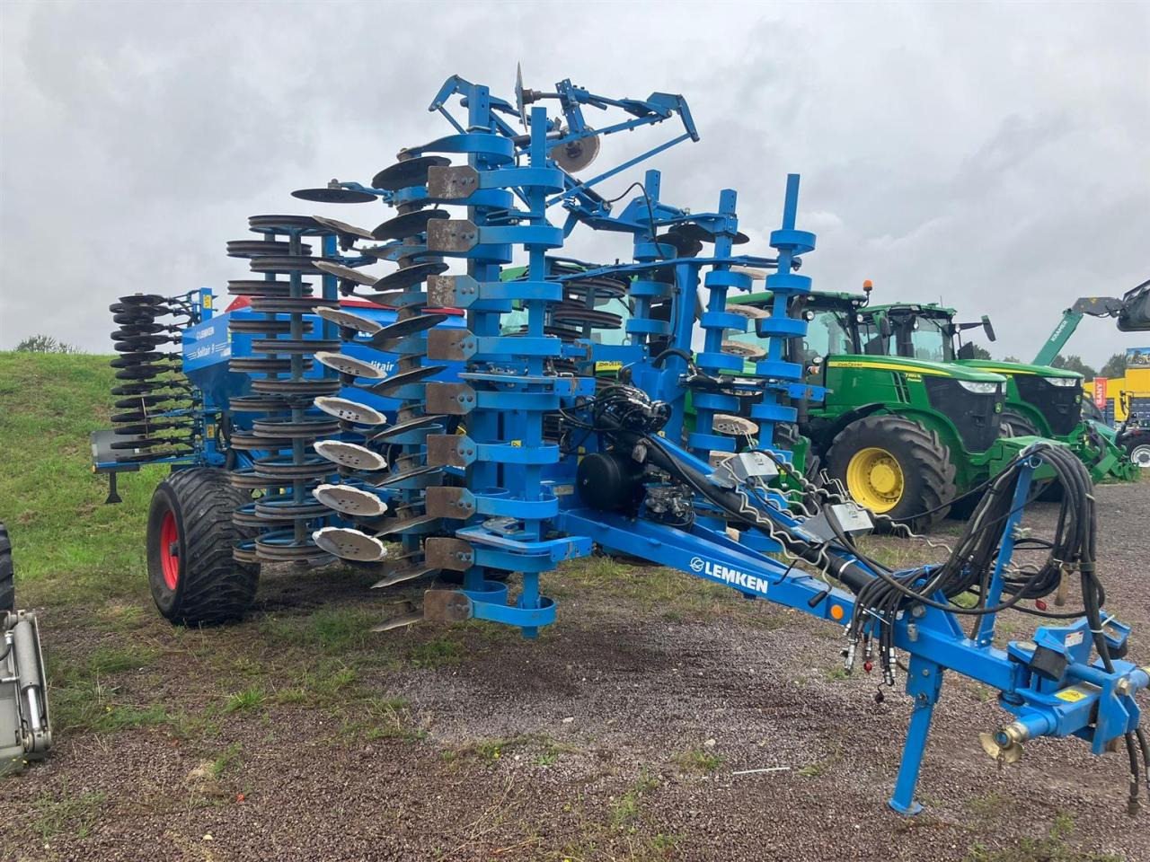 Lemken Solitair 9/450KA-DS - 条播机:图1 Lemken Solitair 9/450KA-DS - 条播机:图1