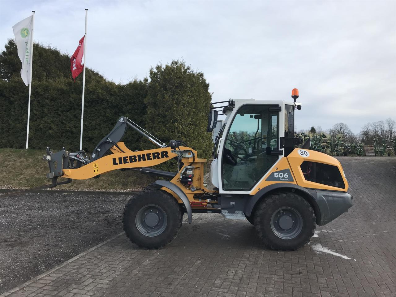 Liebherr 506 Compact - 轮式装载机:图1 Liebherr 506 Compact - 轮式装载机:图1