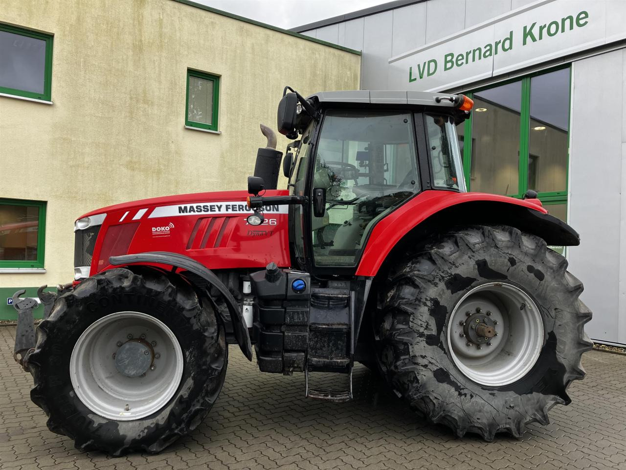 Massey Ferguson 7726 - 拖拉机:图1 Massey Ferguson 7726 - 拖拉机:图1