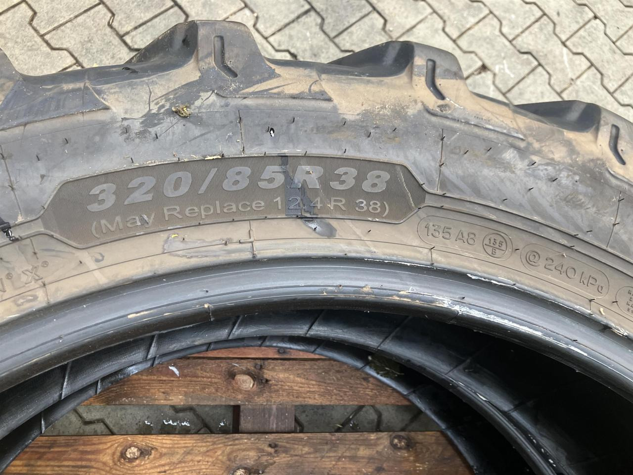 Michelin 320/85R38 - 轮胎 适用于 农业机械:图4 Michelin 320/85R38 - 轮胎 适用于 农业机械:图4