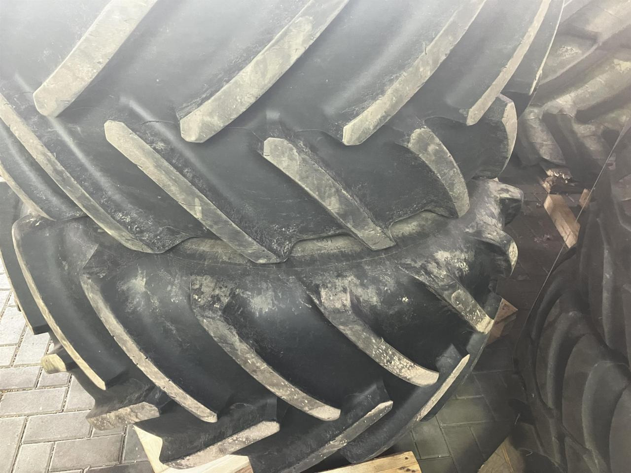 Michelin 600/70R30 - 轮胎 适用于 农业机械:图2 Michelin 600/70R30 - 轮胎 适用于 农业机械:图2