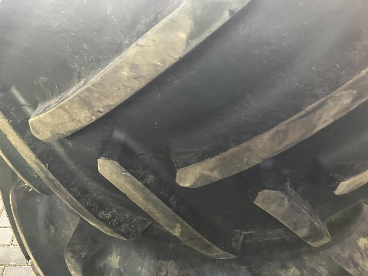 Michelin 600/70R30 - 轮胎 适用于 农业机械:图4 Michelin 600/70R30 - 轮胎 适用于 农业机械:图4