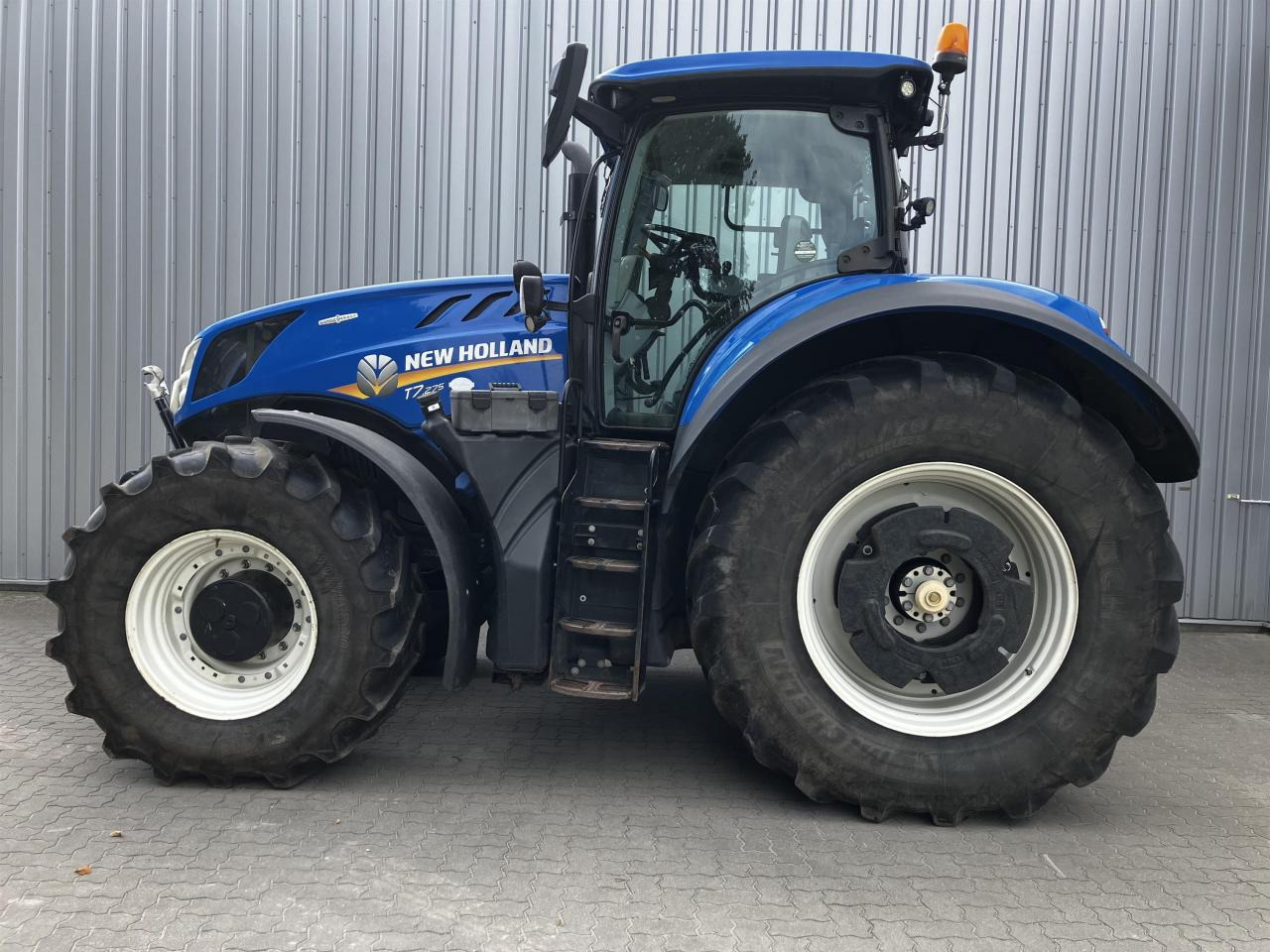 New Holland T7.275 - 拖拉机:图1 New Holland T7.275 - 拖拉机:图1