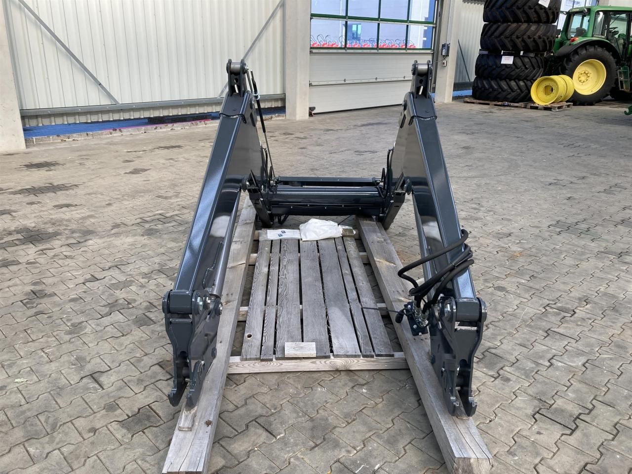 Stoll FZ 46-26.1 - 牵引车前端装载机:图4 Stoll FZ 46-26.1 - 牵引车前端装载机:图4