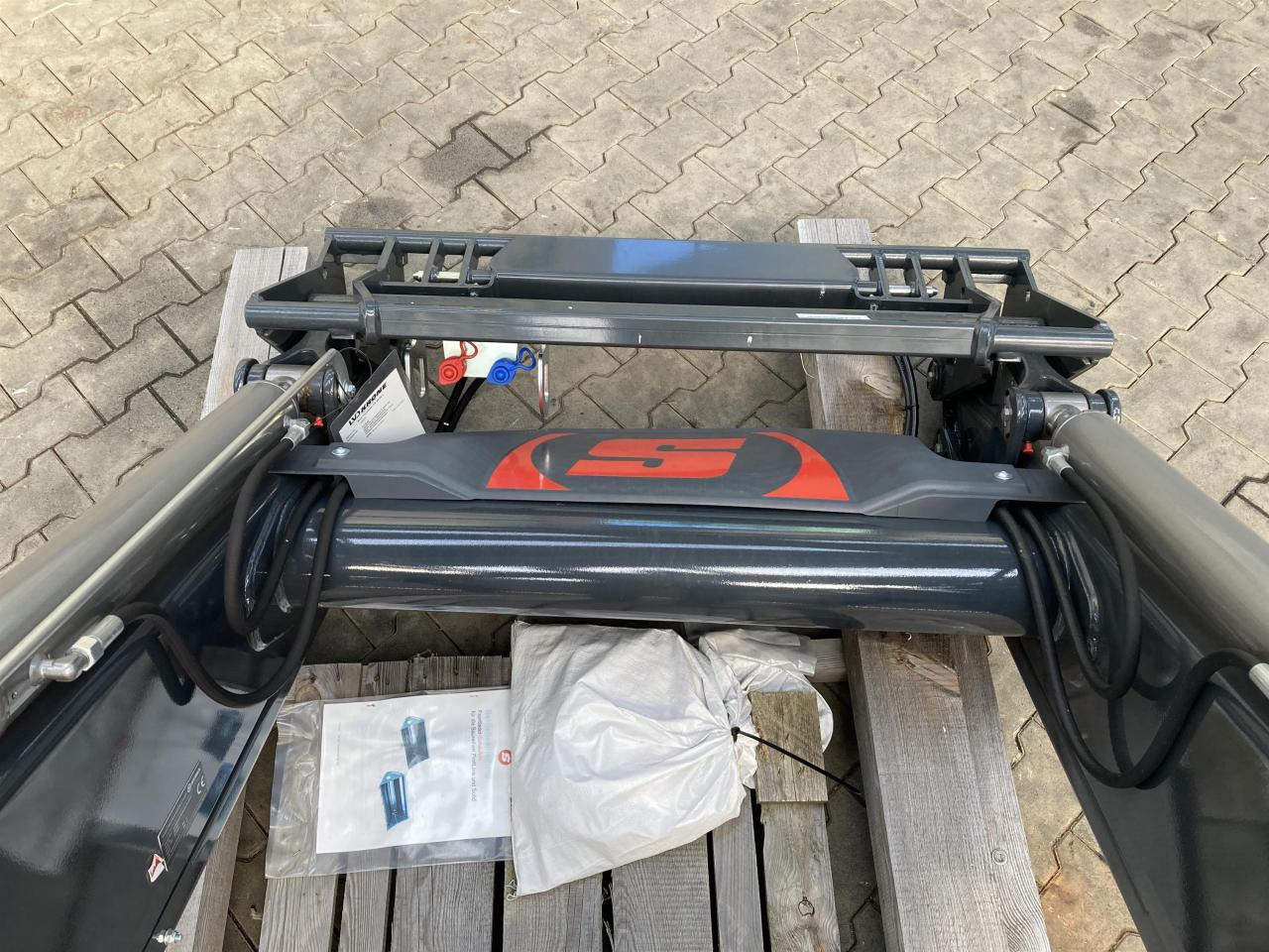 Stoll FZ 46-26.1 - 牵引车前端装载机:图5 Stoll FZ 46-26.1 - 牵引车前端装载机:图5