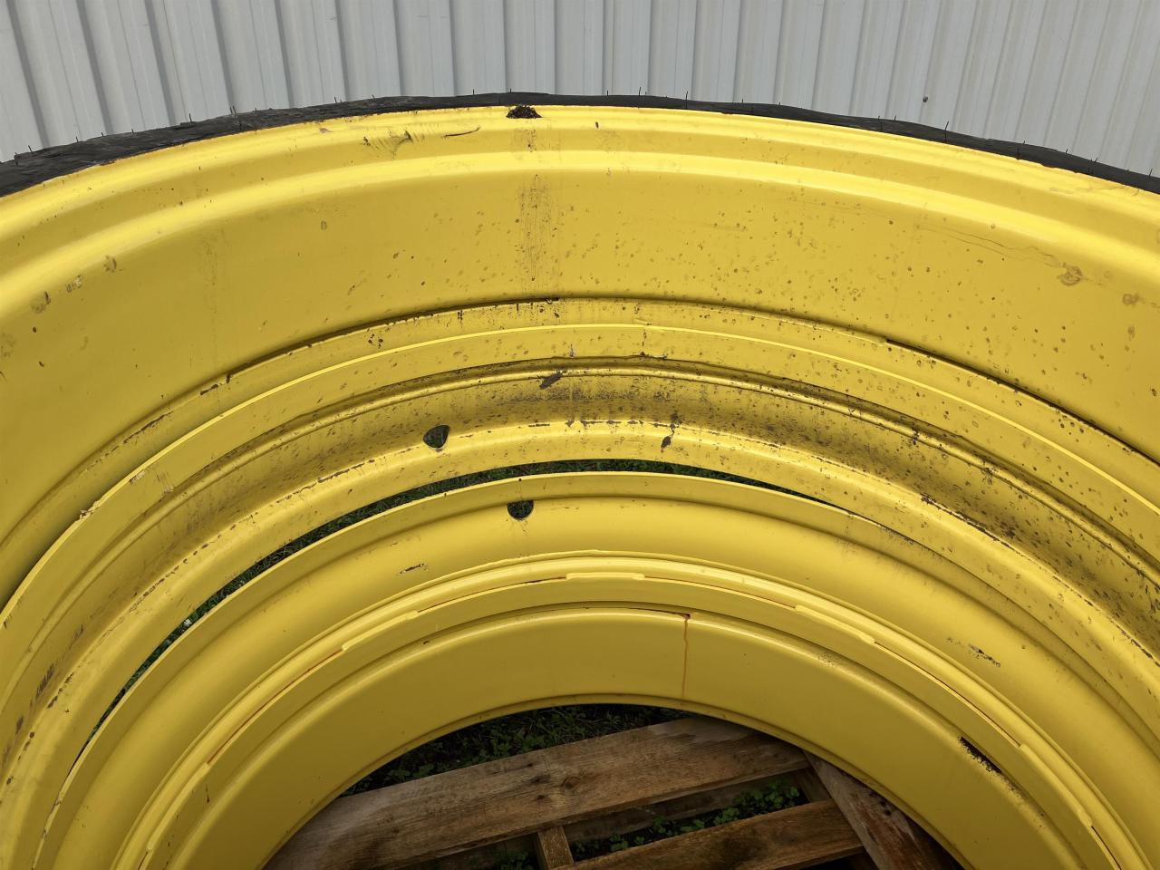 Taurus 270/95R44 - 轮胎 适用于 农业机械:图2 Taurus 270/95R44 - 轮胎 适用于 农业机械:图2