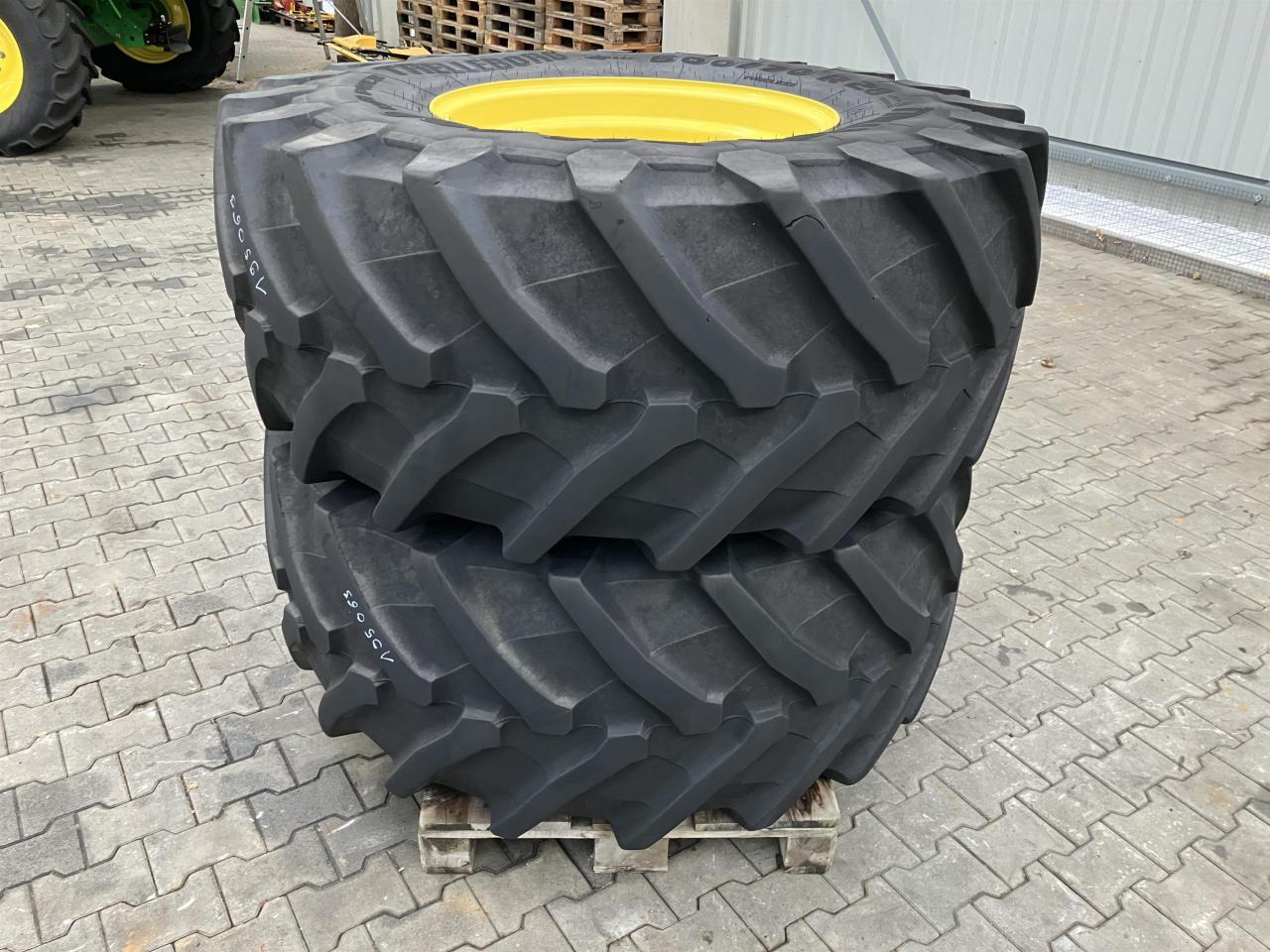 Trelleborg 600/70R28 - 轮胎 适用于 农业机械:图3 Trelleborg 600/70R28 - 轮胎 适用于 农业机械:图3