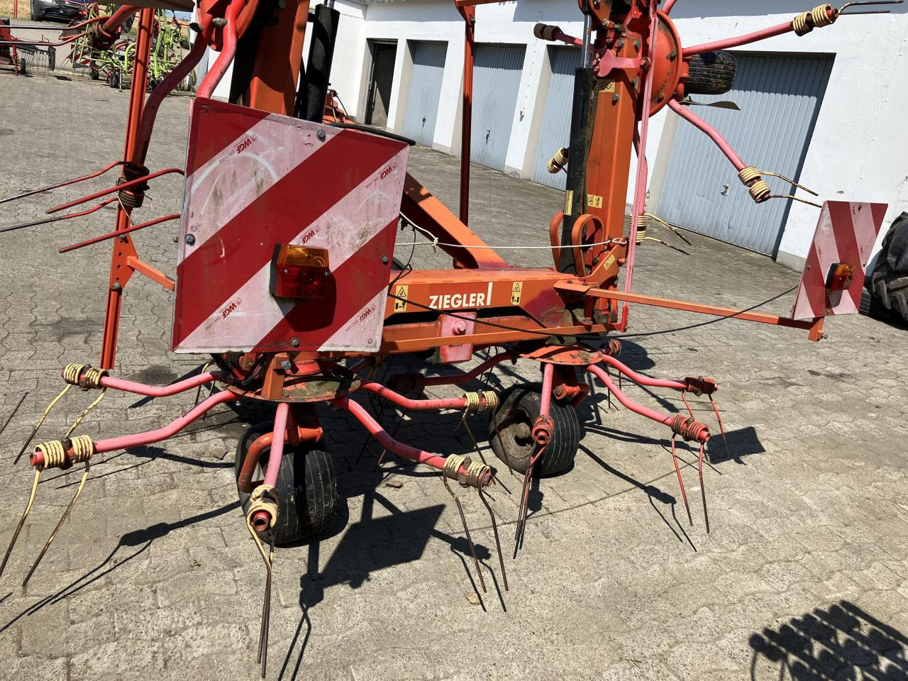 Ziegler HR785DH - 翻草机/ 搂草机:图4 Ziegler HR785DH - 翻草机/ 搂草机:图4