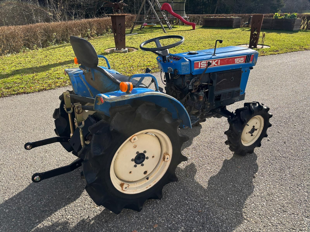 Iseki Iseki TX155F - 紧凑型拖拉机:图3 Iseki Iseki TX155F - 紧凑型拖拉机:图3
