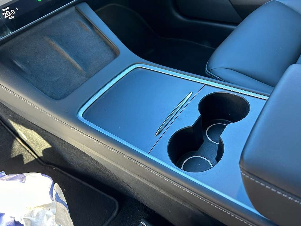 汽车 Tesla Model 3 Long Range:图17 汽车 Tesla Model 3 Long Range:图17