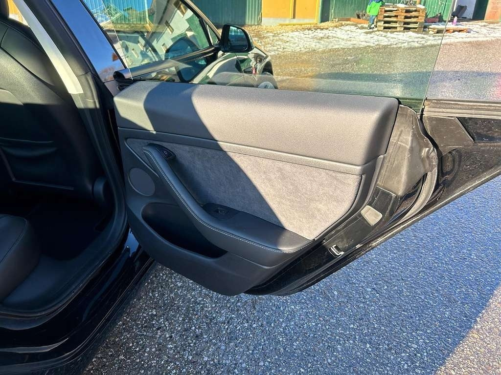 汽车 Tesla Model 3 Long Range:图19 汽车 Tesla Model 3 Long Range:图19