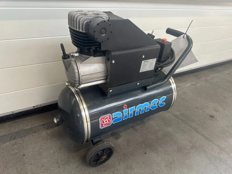 Airmec C25 Oliegesmeerde Zuigercompressor 1.65 PK 190 L / min 8 Bar Overstock - 空气压缩机:图2 Airmec C25 Oliegesmeerde Zuigercompressor 1.65 PK 190 L / min 8 Bar Overstock - 空气压缩机:图2