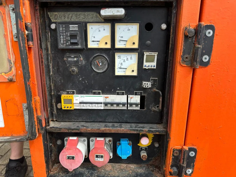 Atlas-Copco QAS 18 Yanmar Mecc Alte Spa 18 kVA Silent generatorset - 发电机组:图4 Atlas-Copco QAS 18 Yanmar Mecc Alte Spa 18 kVA Silent generatorset - 发电机组:图4