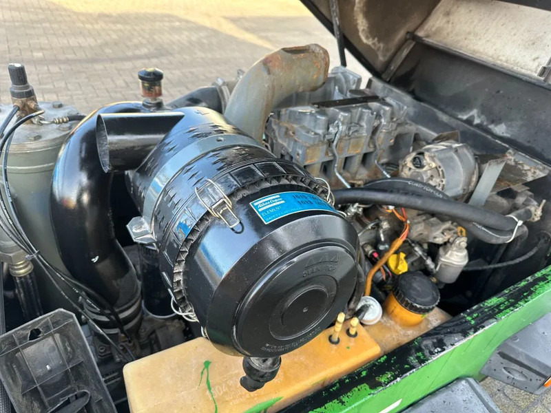 Atlas-Copco XAS 57 DD Deutz 3 m3 / min 23 kW 7 Bar Mobiele Diesel Compressor op aanhanger - 空气压缩机:图4 Atlas-Copco XAS 57 DD Deutz 3 m3 / min 23 kW 7 Bar Mobiele Diesel Compressor op aanhanger - 空气压缩机:图4