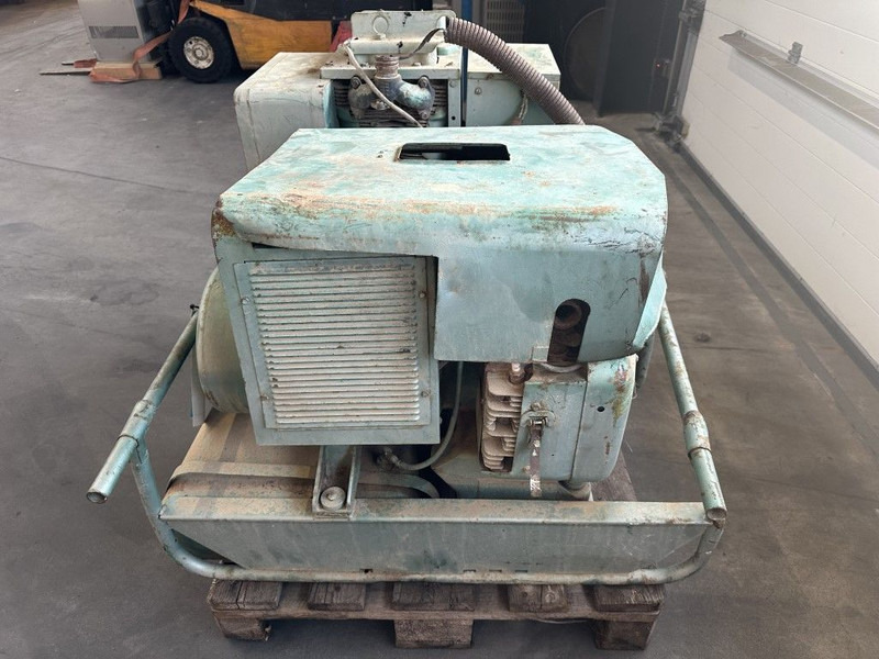 GENERATOR Onan Portaweld 200 Las generator Welding generator 200 Amp Benzine Petrol - 发电机组:图1 GENERATOR Onan Portaweld 200 Las generator Welding generator 200 Amp Benzine Petrol - 发电机组:图1