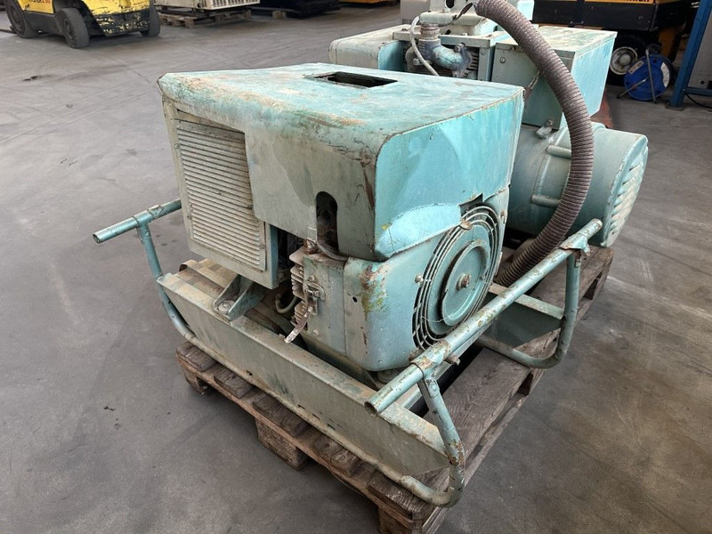 GENERATOR Onan Portaweld 200 Las generator Welding generator 200 Amp Benzine Petrol - 发电机组:图2 GENERATOR Onan Portaweld 200 Las generator Welding generator 200 Amp Benzine Petrol - 发电机组:图2