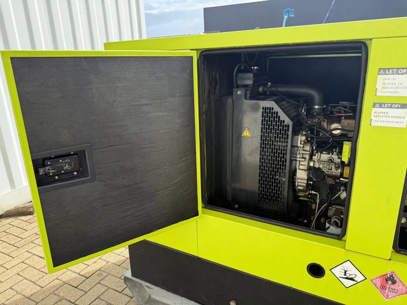 GESAN DPR 60 Perkins Leroy Somer 60 kVA Silent Rental generatorset - 发电机组:图2 GESAN DPR 60 Perkins Leroy Somer 60 kVA Silent Rental generatorset - 发电机组:图2