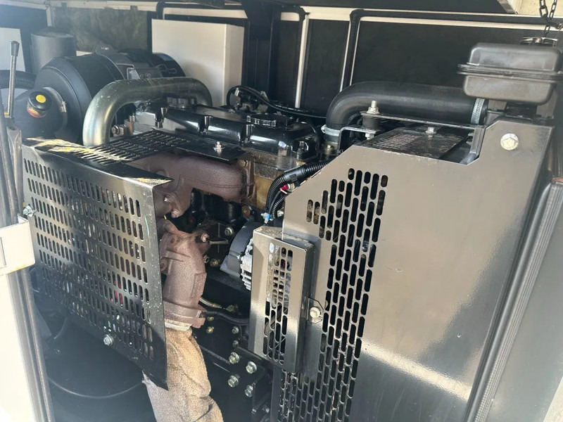 GESAN DPR 60 Perkins Leroy Somer 60 kVA Silent Rental generatorset - 发电机组:图3 GESAN DPR 60 Perkins Leroy Somer 60 kVA Silent Rental generatorset - 发电机组:图3