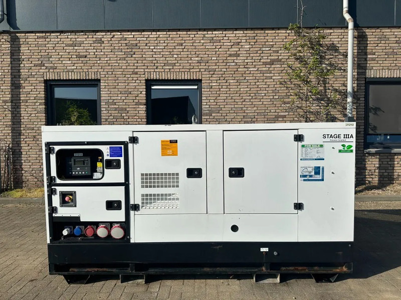 GESAN DPR 60 Perkins Leroy Somer 60 kVA Silent Rental generatorset - 发电机组:图1 GESAN DPR 60 Perkins Leroy Somer 60 kVA Silent Rental generatorset - 发电机组:图1