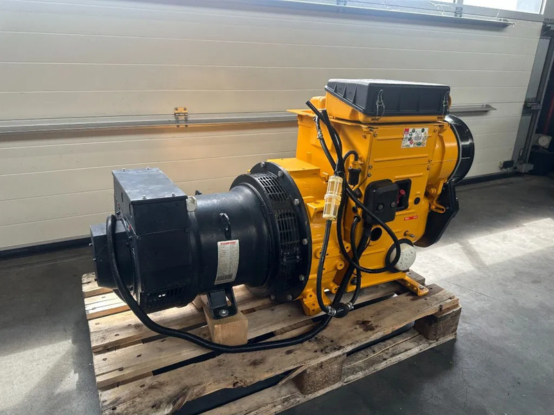 发电机组 Hatz 2M41 Stamford 17.5 kVA generatorset：图5