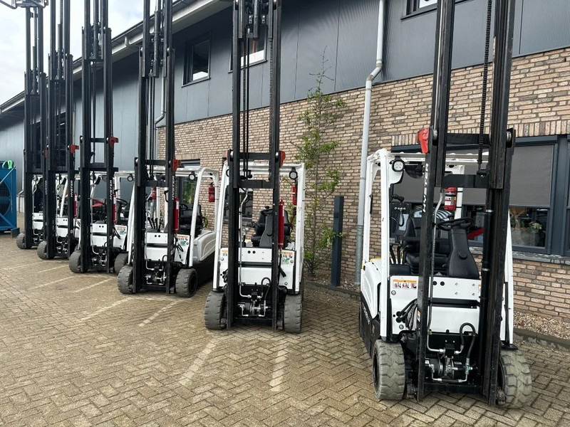 Hyster J1.8XN MWB 1.8 ton Triplex Freelift Sideshift Positioner Elektra Heftruck Accu 2023 - 叉车:图3 Hyster J1.8XN MWB 1.8 ton Triplex Freelift Sideshift Positioner Elektra Heftruck Accu 2023 - 叉车:图3