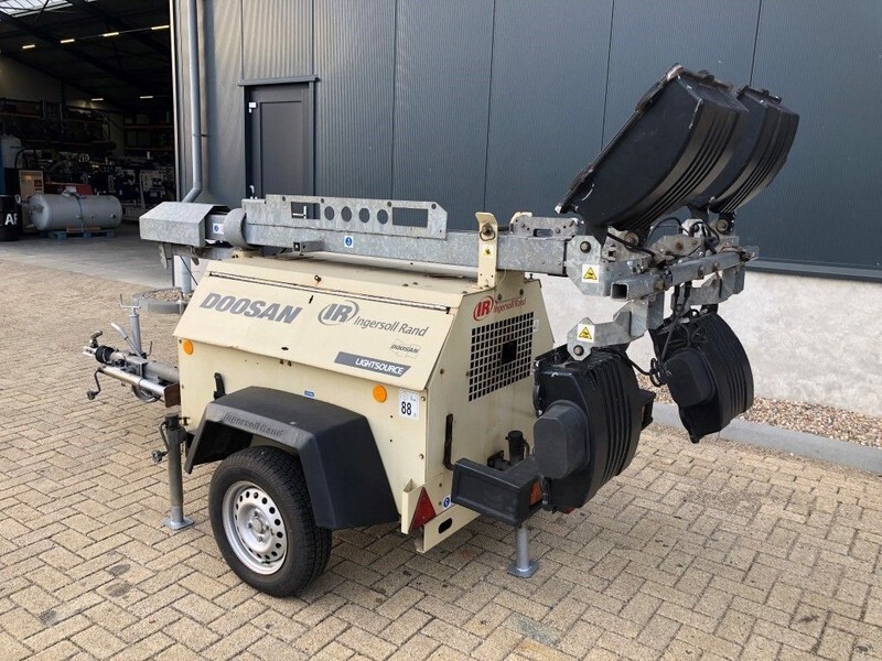 Ingersoll Rand Kubota LT6K 9 meter light tower generator - 照明塔:图4 Ingersoll Rand Kubota LT6K 9 meter light tower generator - 照明塔:图4
