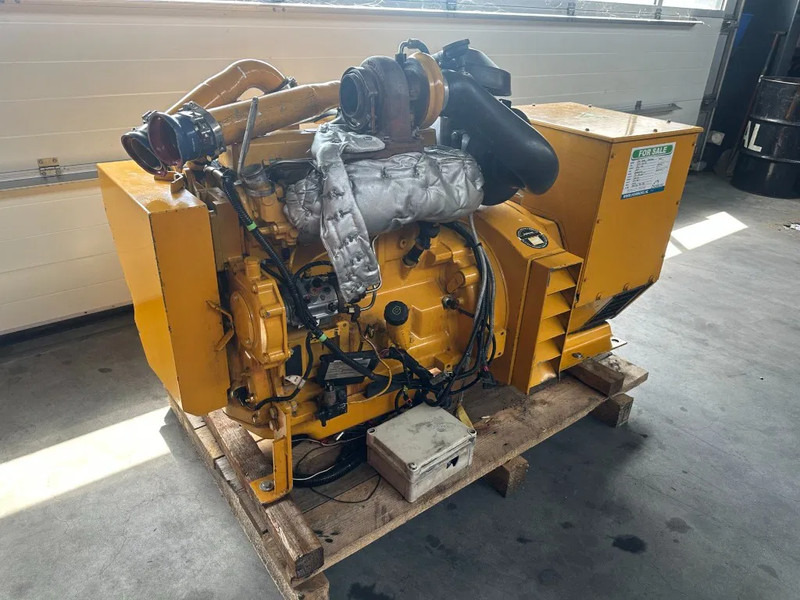 John Deere 4045 HFU 72 Stamford 81.5 kVA Marine Generatorset - 发电机组:图4 John Deere 4045 HFU 72 Stamford 81.5 kVA Marine Generatorset - 发电机组:图4